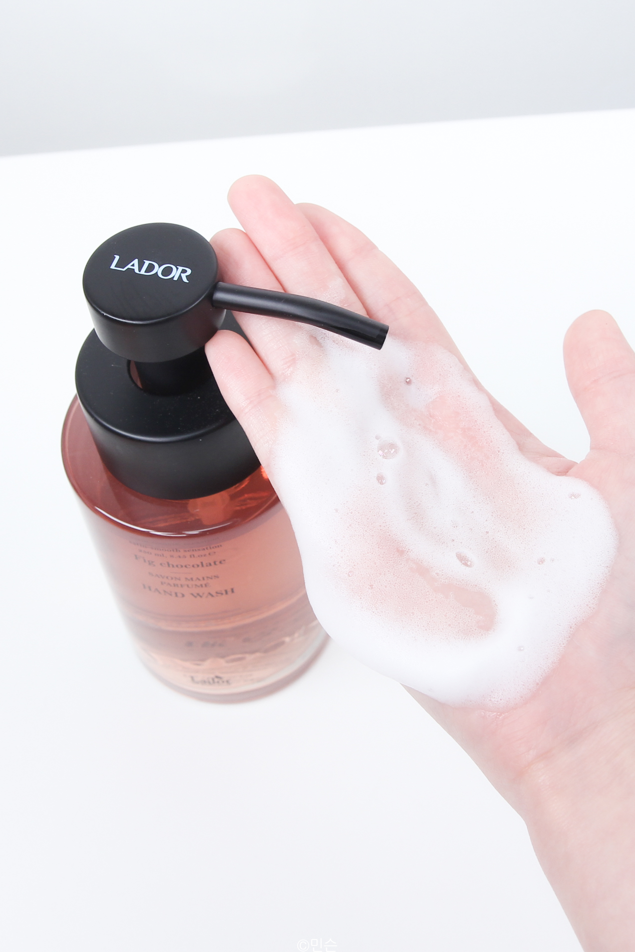 lador-fig-chocolate-hand-care-set-review-07