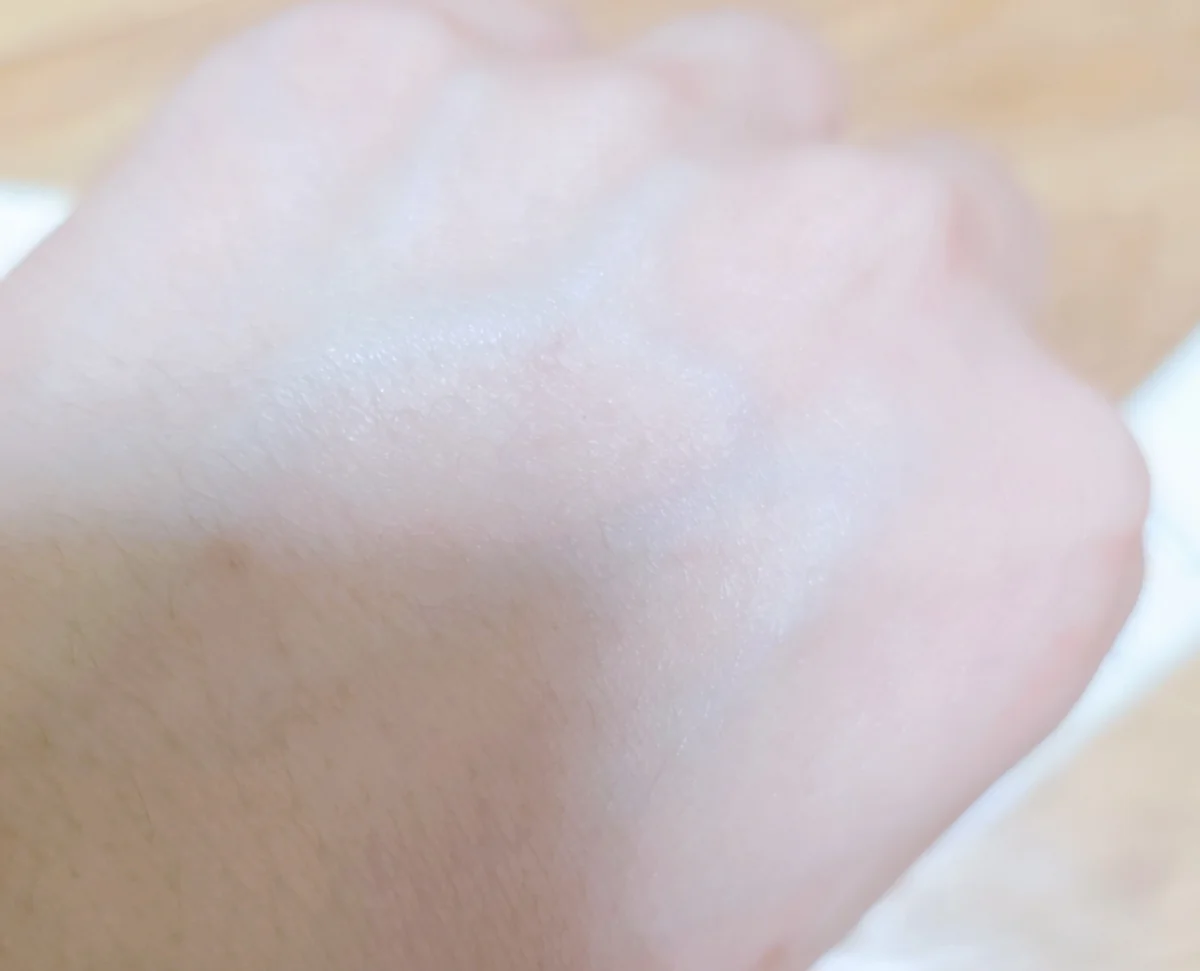 nextbeau-niacinamide-brightening-eye-cream-06