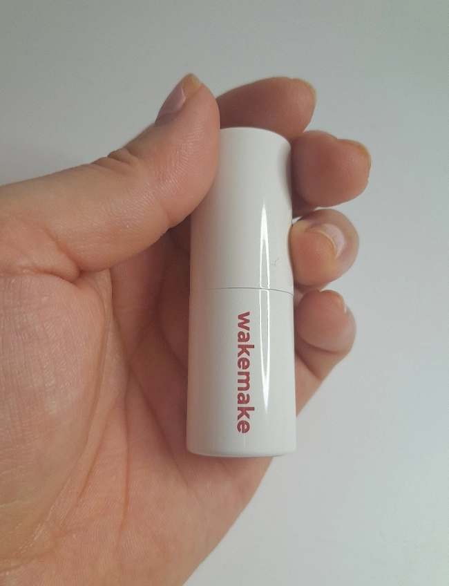wakemake-healthy-glow-balm-stick-review-07