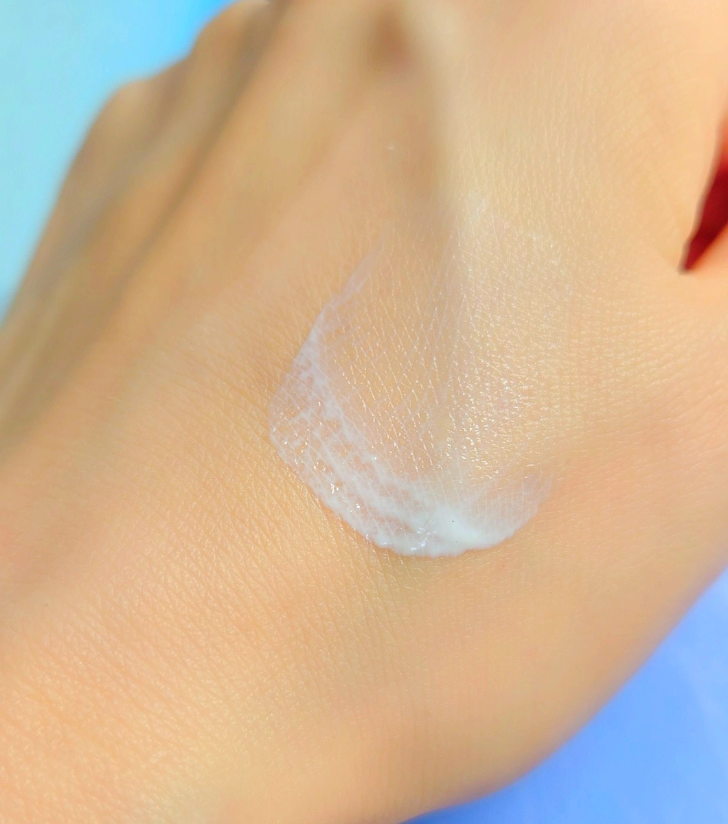 A'pieu-waterlock-finisher-uv-tone-up-velvet-review-09