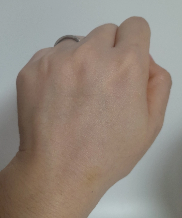 illiyoon-ceramide-unscented-vegan-hand-cream-review-09