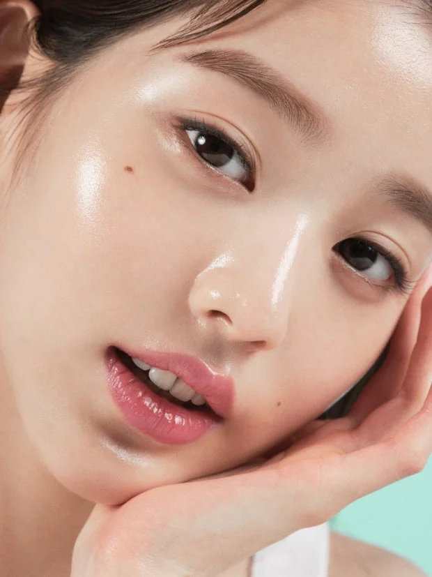 keep-in-touch-glossy-glow-marine-balm-review-03